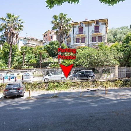Rapallo Comodo Appartamento Signorile A Due Passi Dal Mare Con Posto Auto Luaran gambar